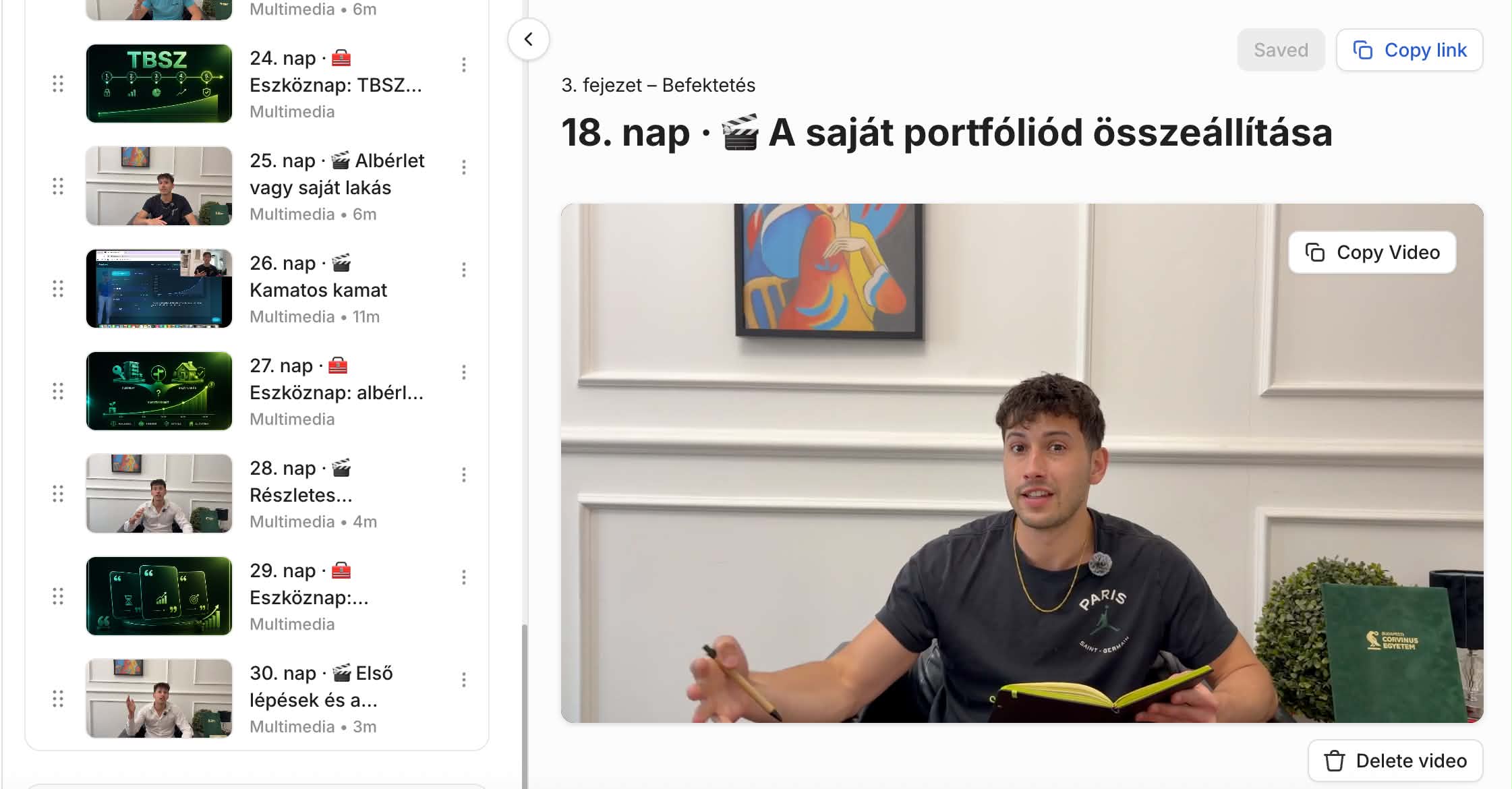 A 30 napos befektetői kihívás kurzusfelülete a napi leckékkel